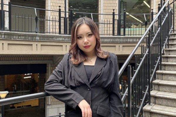 ダンスインストラクター karuna