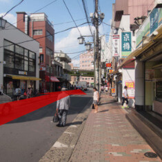 商店街をそのまま進みます。